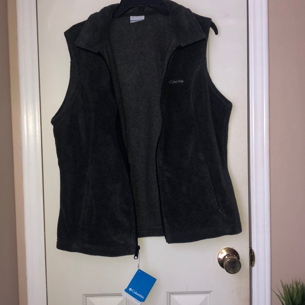 Columbia vest